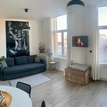 Sleep Inn - Black And White Modern Flat With Cityview Antwerpen Exterior foto